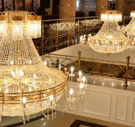 День во дворце