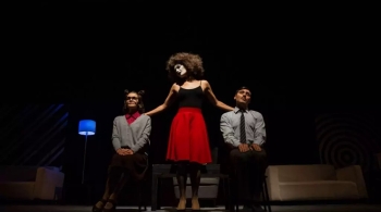 Лысая певица и что-то ещё