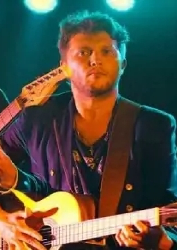 Las Guitarras Enamoradas