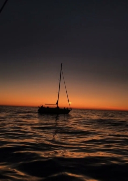 Вечерняя морская прогулка на яхте