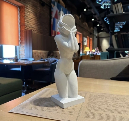 Без лица. Скульптура