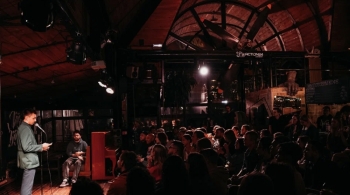 Закрытый микрофон