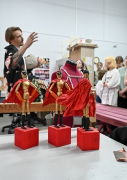 Больше чем экскурсия для взрослого зрителя