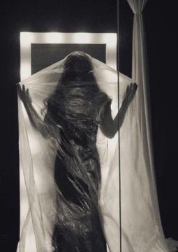 Пьеса, которую нельзя называть