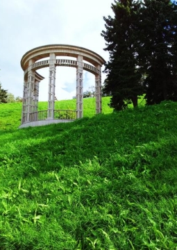 Тайной тропой Александровского сада