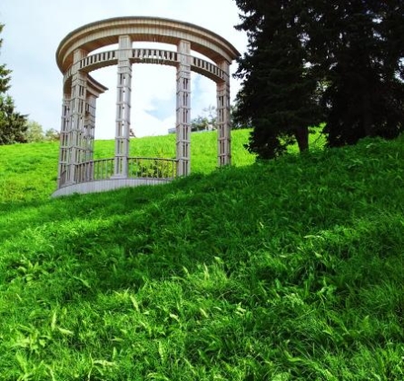 Тайной тропой Александровского сада