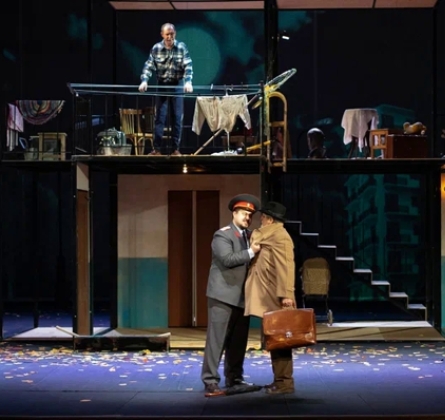 Бульвар надежд в осенних листьях