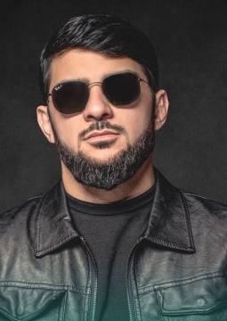 Ислам Итляшев