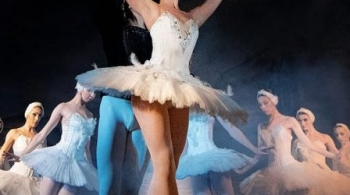 Лебединое озеро