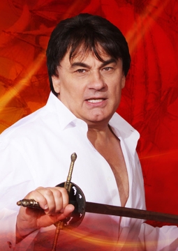 Александр Серов