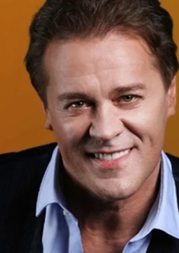 Сергей Любавин