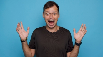 Виктор Комаров