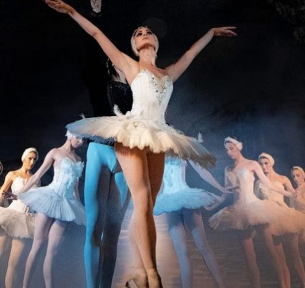 Лебединое озеро