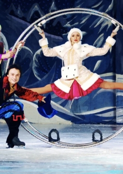 Снежная королева на льду