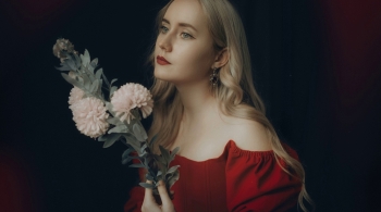 Элли на маковом поле