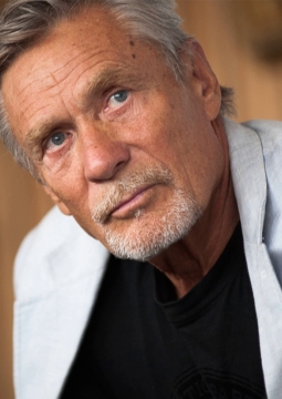 Александр Михайлов