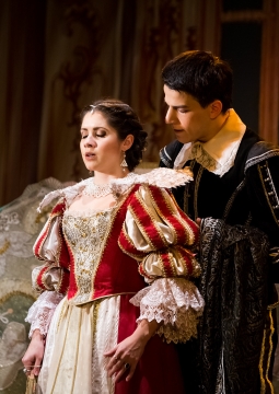 Собака на сене