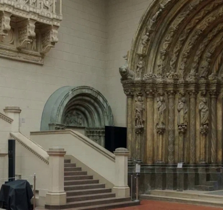 Обзорная экскурсия по Главному зданию