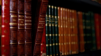 Тайны книжного шкафа