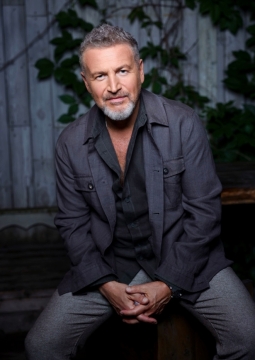 Леонид Агутин