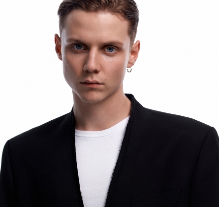 Ваня Дмитриенко