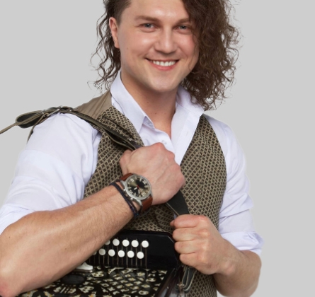 Александр Бардин