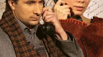 Двое на качелях