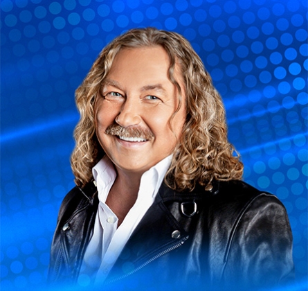 Игорь Николаев