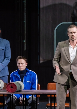 Театр в кино: Воскресение