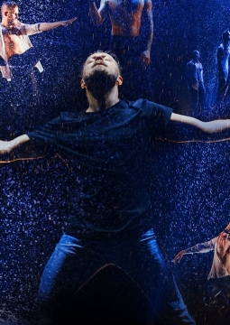 Шоу под дождем | Только для женщин