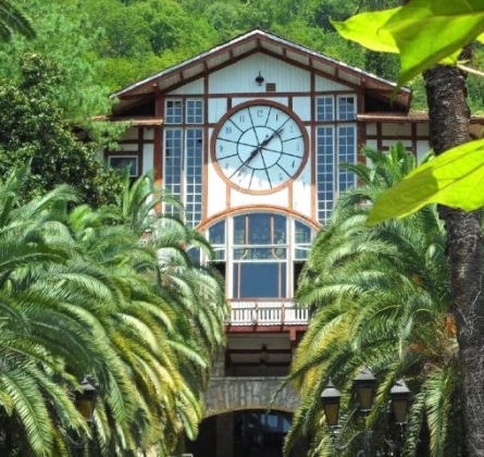 Абхазия - страна души: тур на минивэне