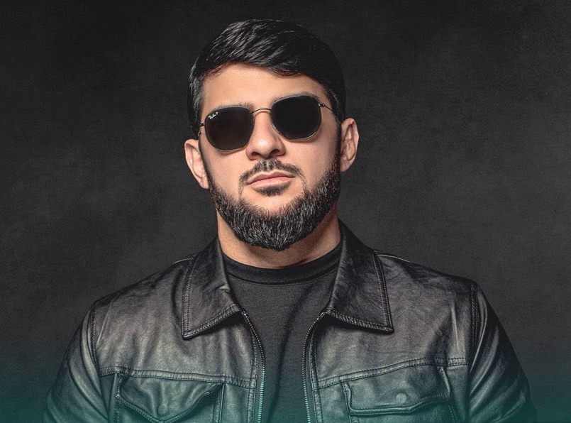 Ислам Итляшев